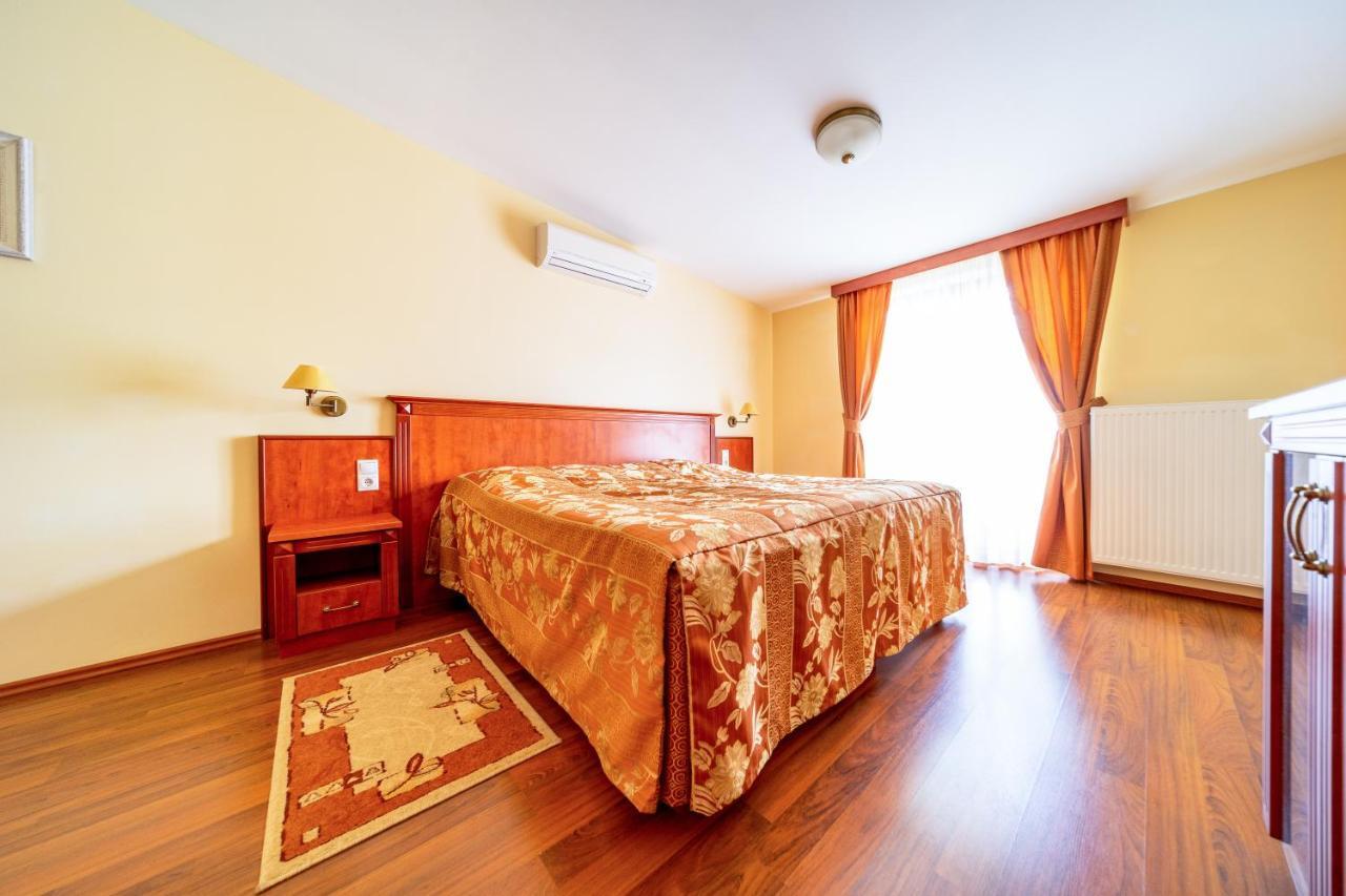 Pannon Hotel Bejelentkezes 20 Oraig, Check-In Until 20 O'Clock, Einchecken Bis 20 Uhr Mohács Dış mekan fotoğraf
