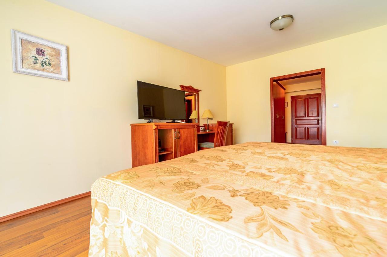 Pannon Hotel Bejelentkezes 20 Oraig, Check-In Until 20 O'Clock, Einchecken Bis 20 Uhr Mohács Dış mekan fotoğraf