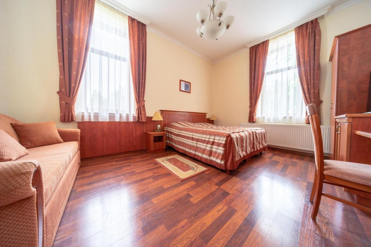 Pannon Hotel Bejelentkezes 20 Oraig, Check-In Until 20 O'Clock, Einchecken Bis 20 Uhr Mohács Dış mekan fotoğraf