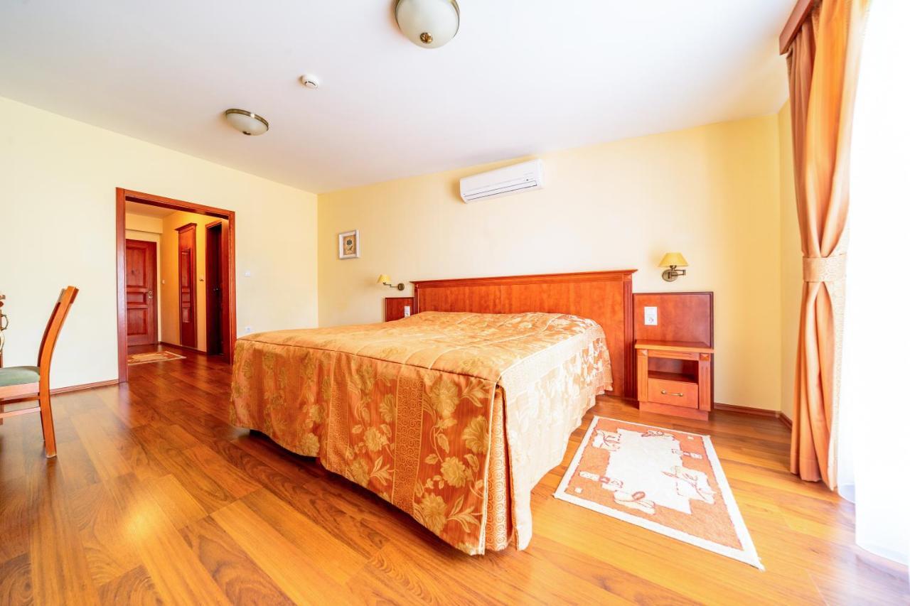 Pannon Hotel Bejelentkezes 20 Oraig, Check-In Until 20 O'Clock, Einchecken Bis 20 Uhr Mohács Dış mekan fotoğraf